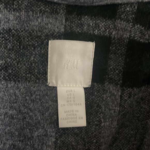 Blue and black plaid shacket - Picture 3 of 3